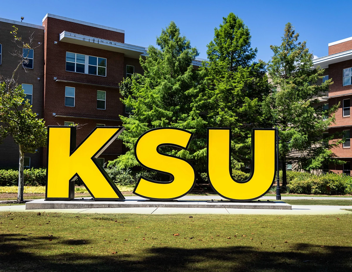 PFA Meeting: How on-campus housing works at KSU! For | Owl Family Hub